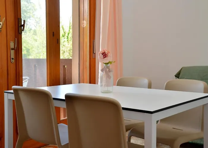 Διαμέρισμα Corinzia Μπιμπιόνε