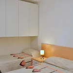 Apartament Corinzia *