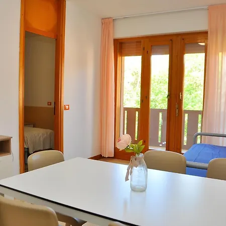Corinzia Apartman Bibione